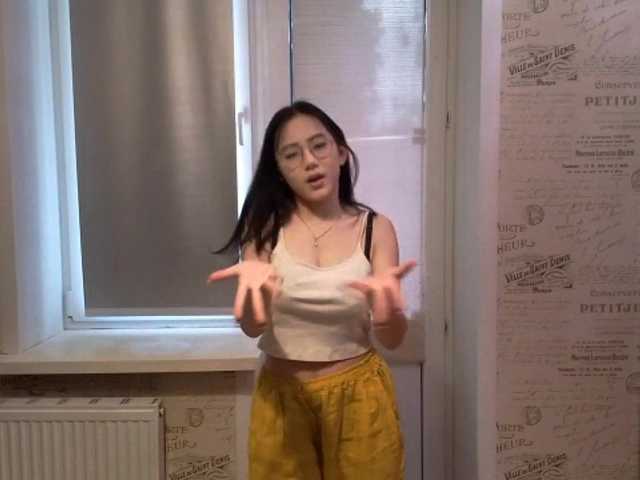 MyrleHenggeler live cam on BongaCams