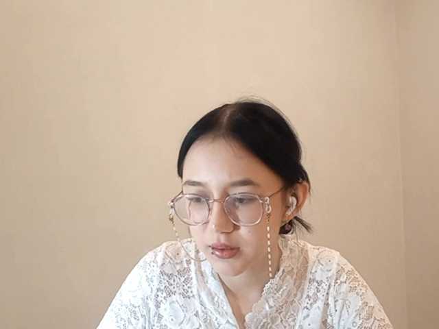 MyrleHenggeler's BongaCams show and profile