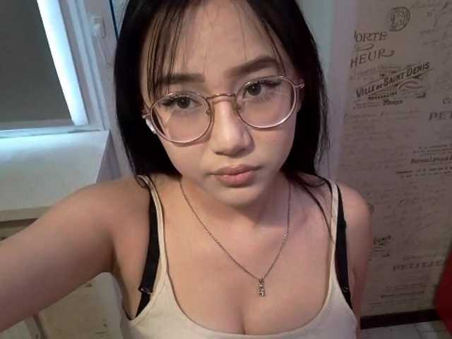 MyrleHenggeler live cam on BongaCams