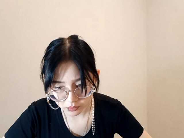 MyrleHenggeler's BongaCams show and profile