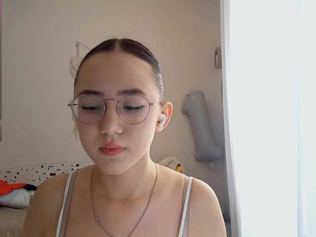 MyrleHenggeler live cam on BongaCams