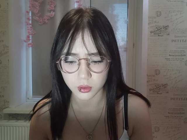 MyrleHenggeler live cam on BongaCams
