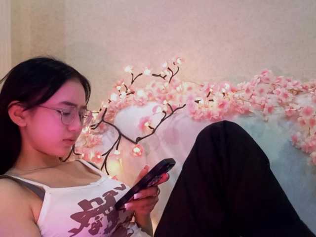 MyrleHenggeler live cam on BongaCams