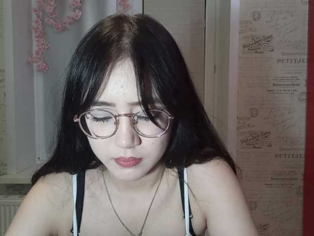MyrleHenggeler live cam on BongaCams