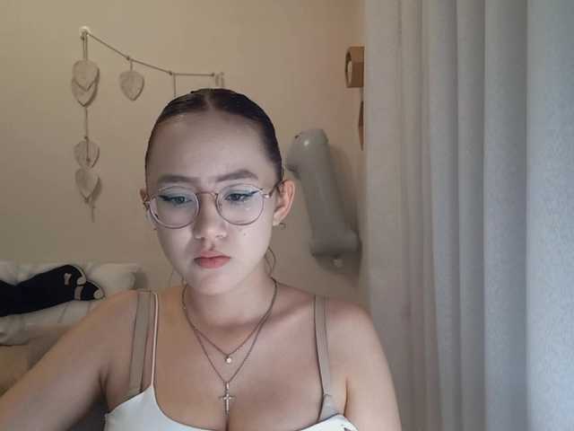 MyrleHenggeler live cam on BongaCams