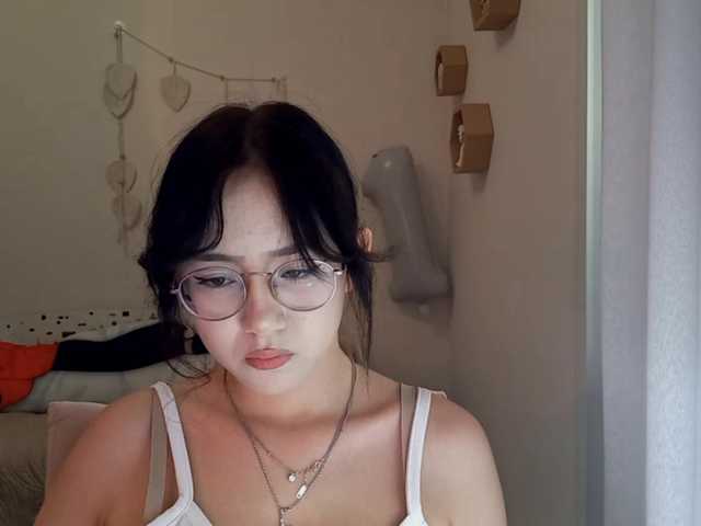 MyrleHenggeler live cam on BongaCams