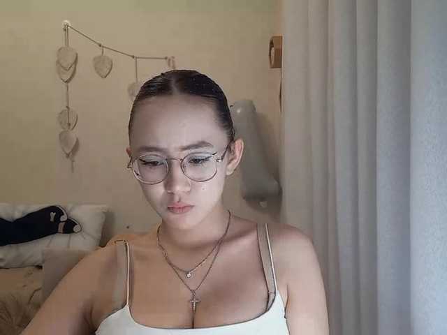 MyrleHenggeler live cam on BongaCams