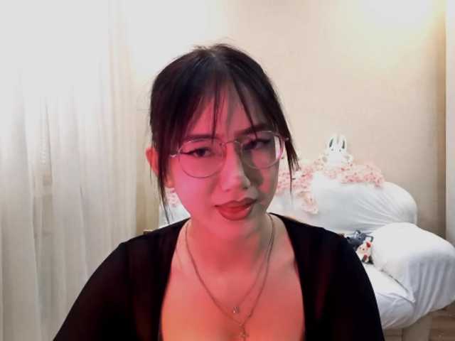 MyrleHenggeler live cam on BongaCams
