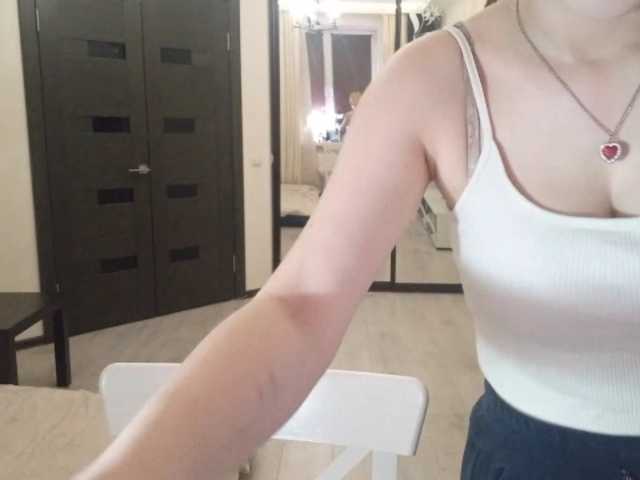 MyrleHenggeler live cam on BongaCams
