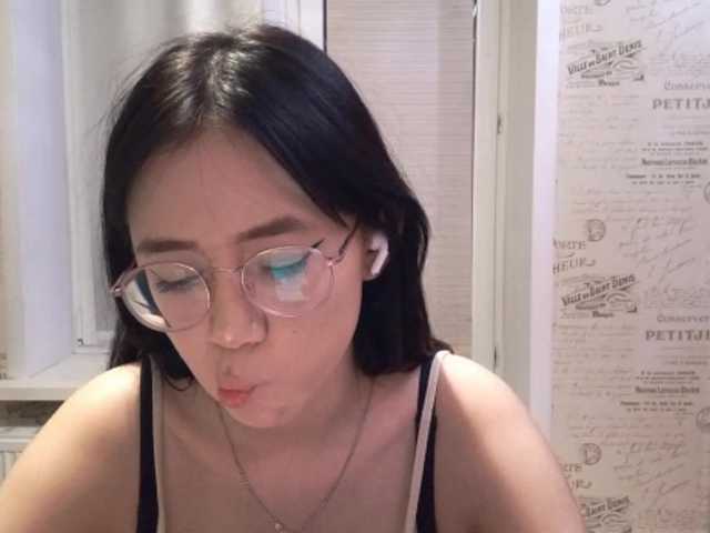 MyrleHenggeler live cam on BongaCams