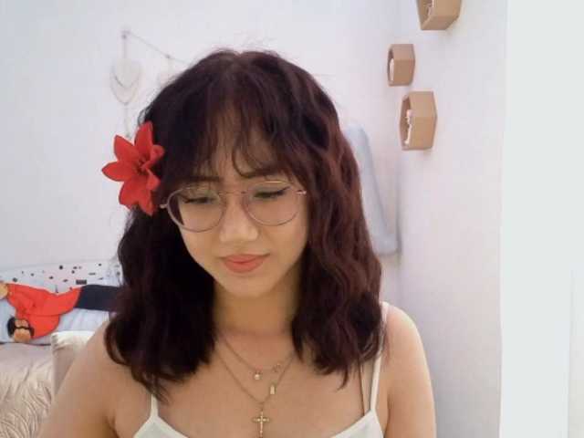 MyrleHenggeler live cam on BongaCams