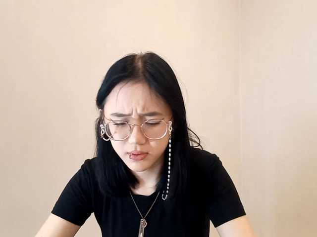 MyrleHenggeler's BongaCams show and profile