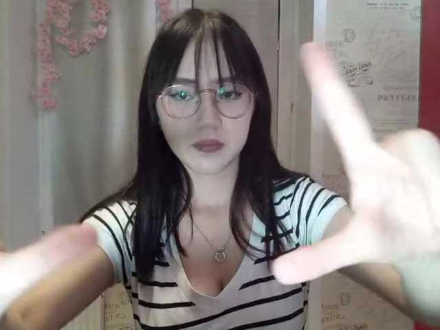 MyrleHenggeler live cam on BongaCams