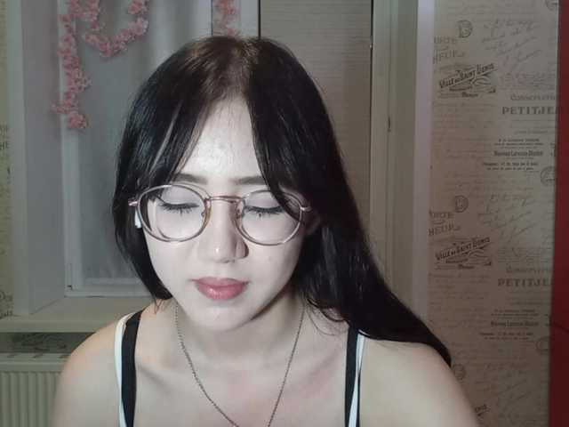 MyrleHenggeler live cam on BongaCams