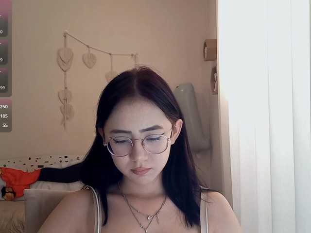 MyrleHenggeler live cam on BongaCams