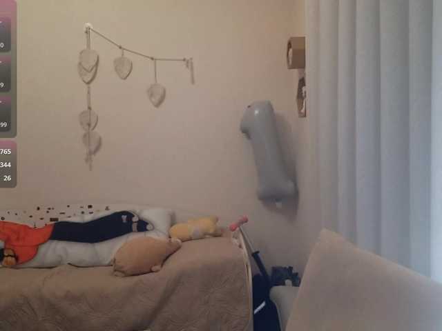 MyrleHenggeler live webcam show