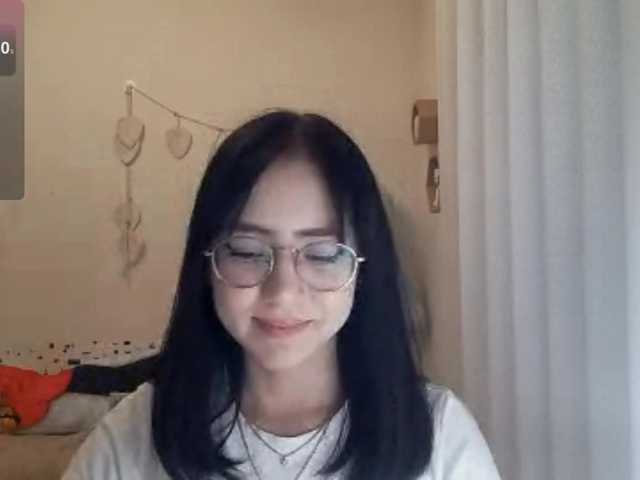 MyrleHenggeler live webcam show