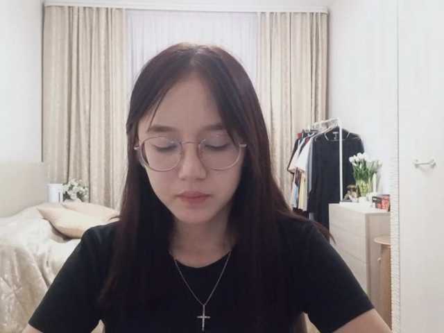 MyrleHenggeler live cam on BongaCams