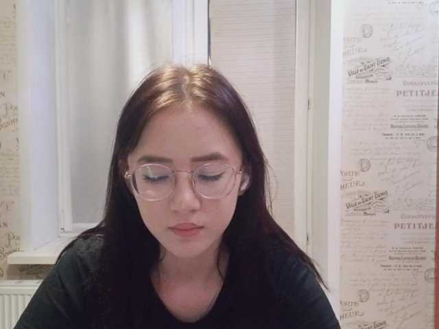 MyrleHenggeler live cam on BongaCams