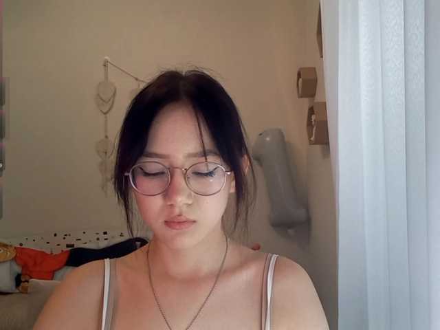 MyrleHenggeler live cam on BongaCams