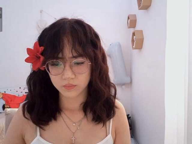 MyrleHenggeler live webcam show