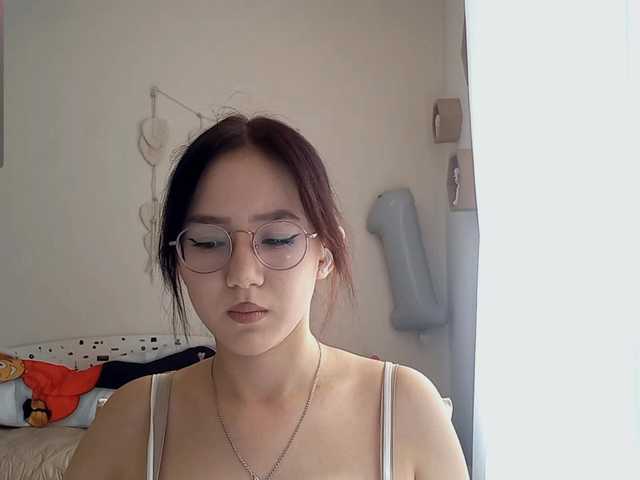 MyrleHenggeler live webcam show