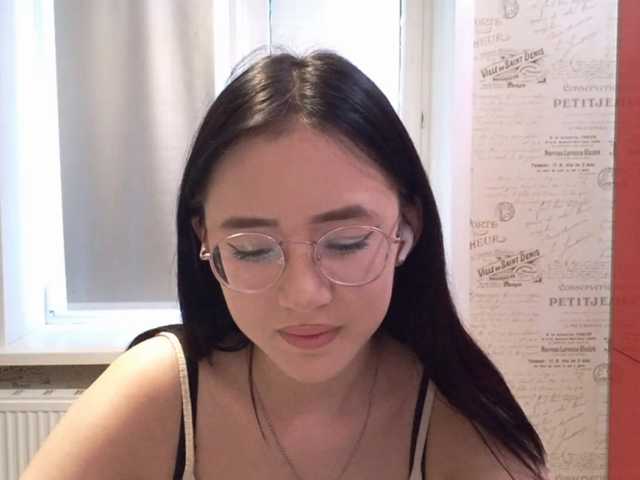 MyrleHenggeler live cam on BongaCams