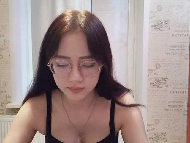 MyrleHenggeler live cam on BongaCams