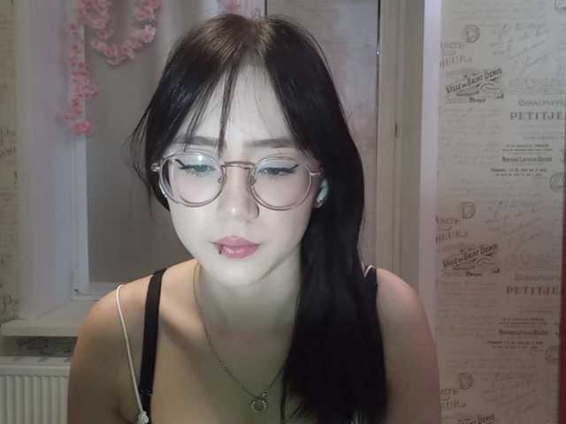 MyrleHenggeler live cam on BongaCams