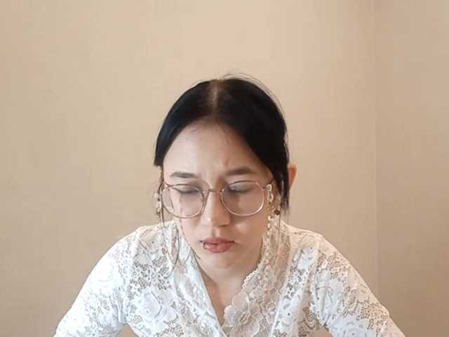 MyrleHenggeler's BongaCams show and profile