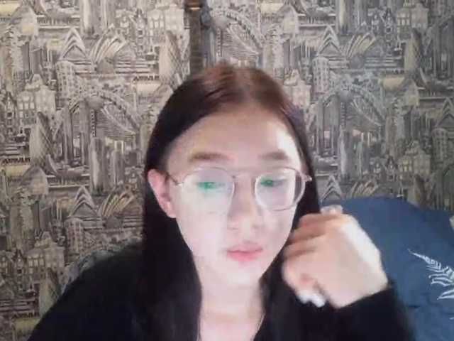 MyrleHenggeler live cam on BongaCams