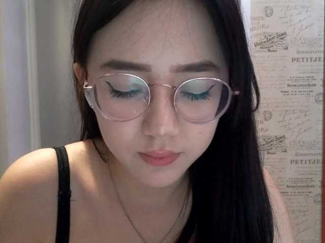 MyrleHenggeler live cam on BongaCams