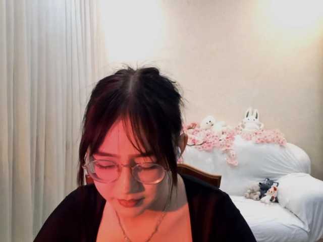 MyrleHenggeler live cam on BongaCams