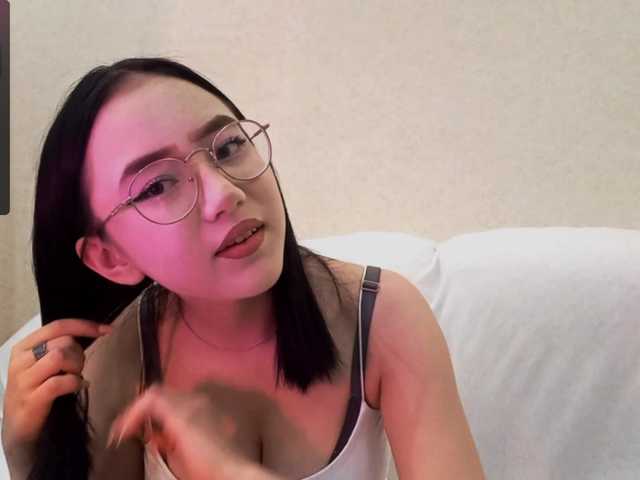 MyrleHenggeler live cam on BongaCams