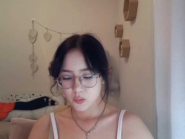 MyrleHenggeler live cam on BongaCams