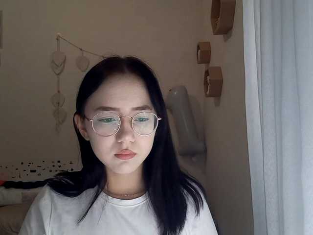 MyrleHenggeler live cam on BongaCams