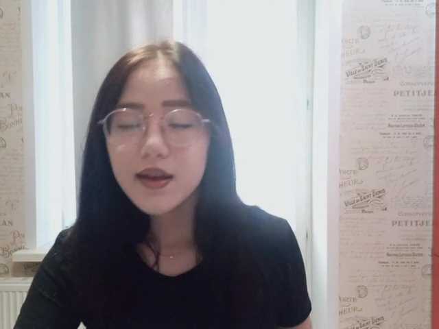 MyrleHenggeler live cam on BongaCams
