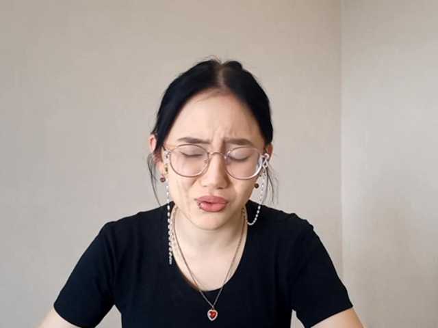 MyrleHenggeler's BongaCams show and profile