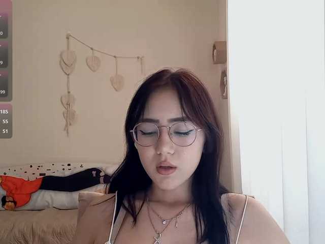MyrleHenggeler live cam on BongaCams