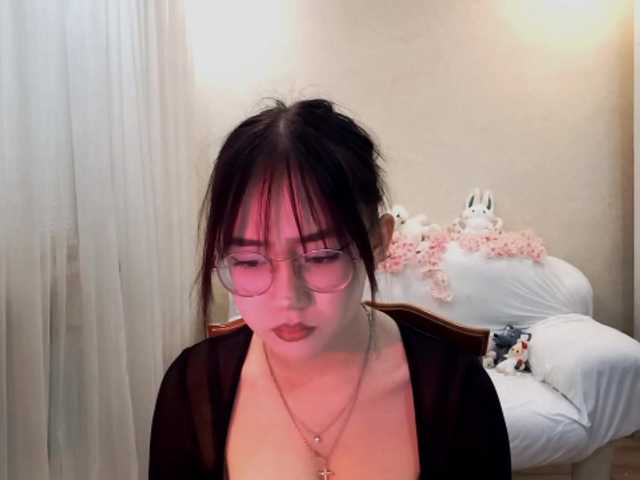 MyrleHenggeler live cam on BongaCams