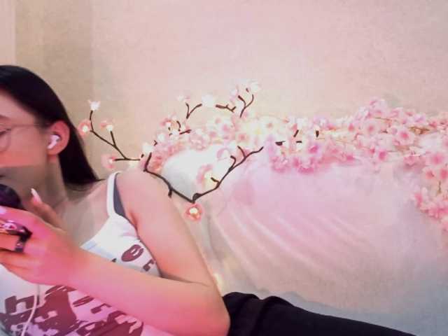 MyrleHenggeler live cam on BongaCams