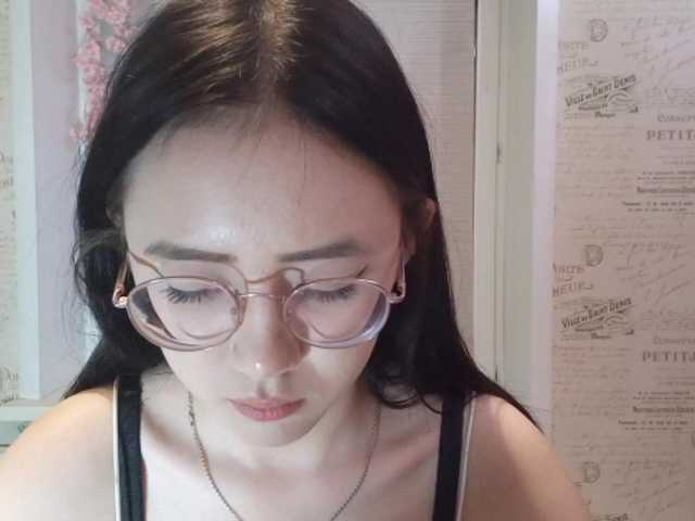 MyrleHenggeler live cam on BongaCams