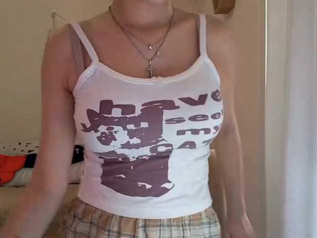 MyrleHenggeler live cam on BongaCams