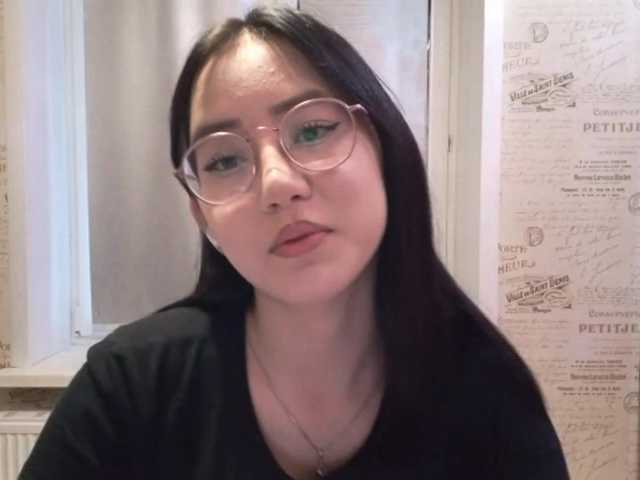 MyrleHenggeler live cam on BongaCams
