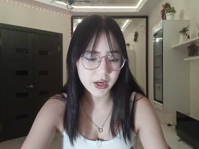 MyrleHenggeler live cam on BongaCams