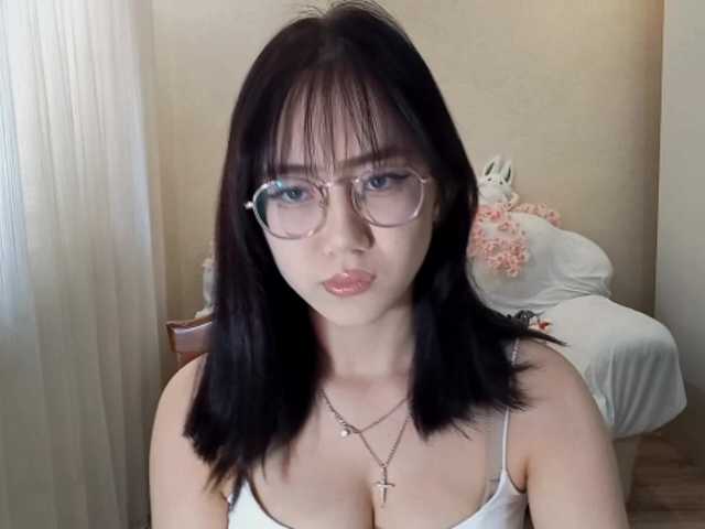 MyrleHenggeler live cam on BongaCams