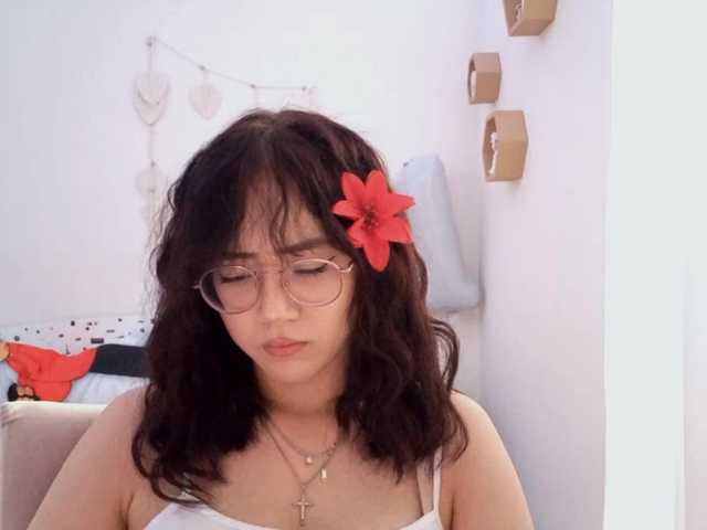 MyrleHenggeler live cam on BongaCams