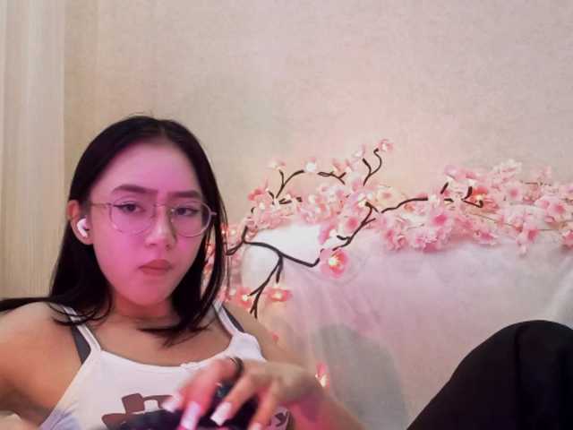 MyrleHenggeler live cam on BongaCams