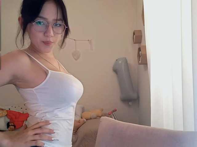 MyrleHenggeler live webcam show