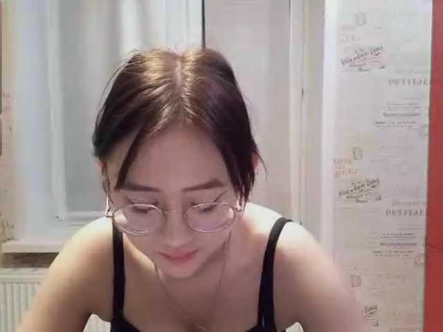 MyrleHenggeler live cam on BongaCams